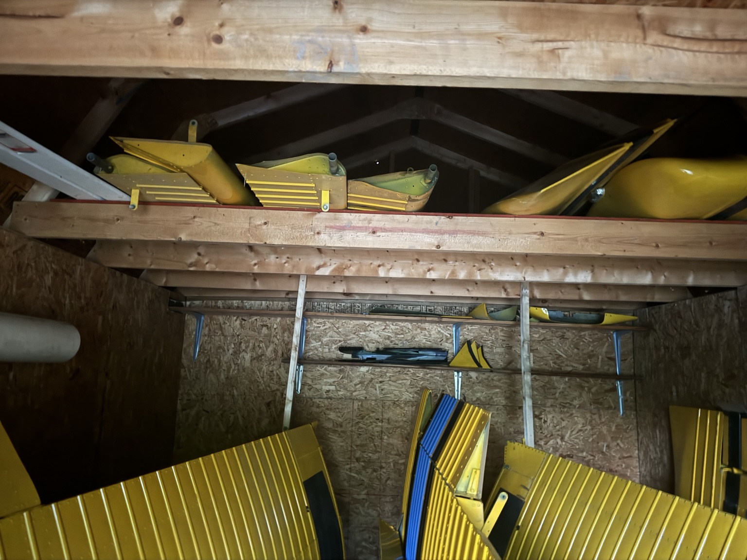 Stored aircraft components
